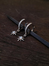 Charger l'image dans la galerie, Boucles "etoile zirconium"