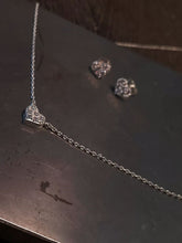 Charger l'image dans la galerie, Collier "coeur lumineux"