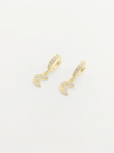 Charger l'image dans la galerie, Mini créoles "lune lumineuse"