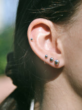 Charger l'image dans la galerie, Boucles d'oreilles "Sphéres 4"