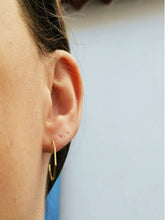 Charger l'image dans la galerie, Créoles " hexagonales dorées"