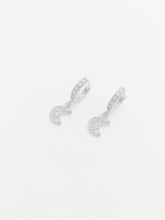 Charger l'image dans la galerie, Mini créoles "lune"