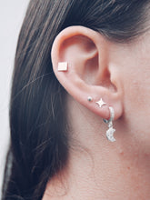 Charger l'image dans la galerie, Mini créoles "lune"