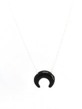 Charger l'image dans la galerie, Collier "Corne onyx"