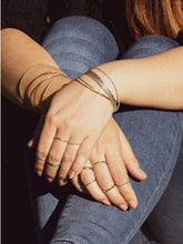 Charger l'image dans la galerie, Jonc "Simplicity C"