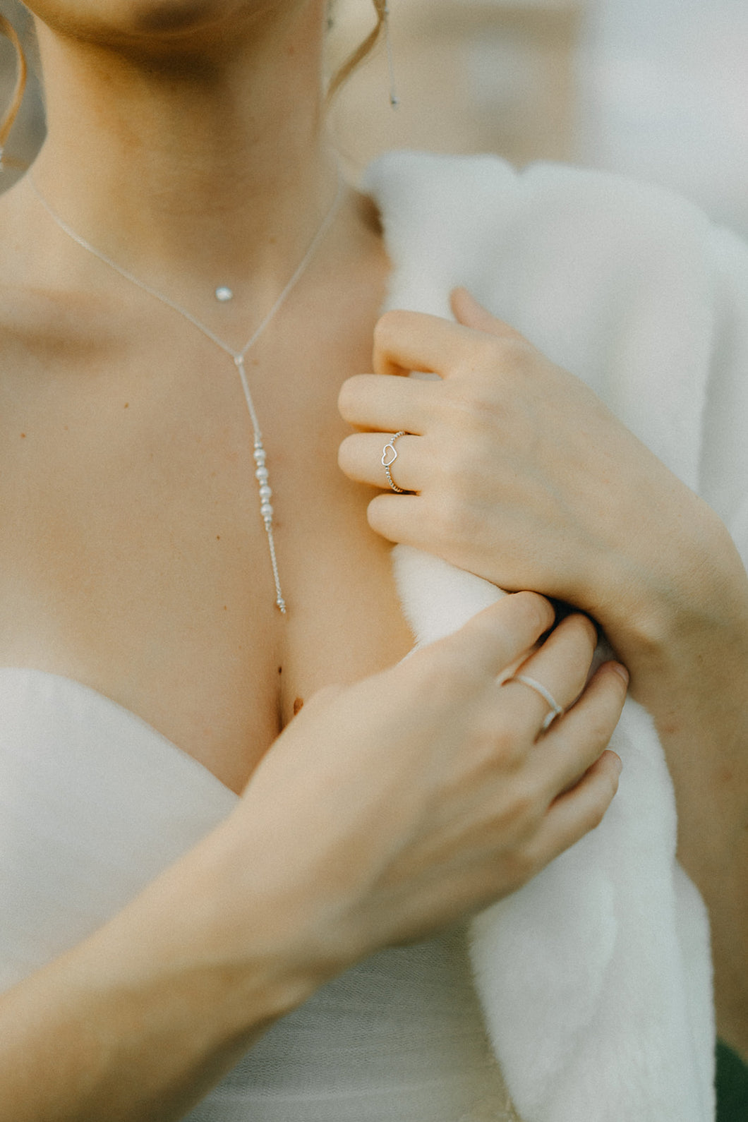 Douceur perlée : collier cravate